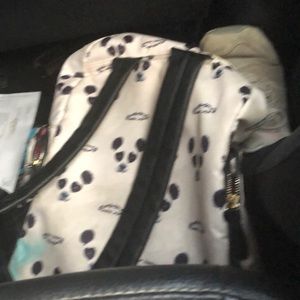 Meet your Posher, Jillian